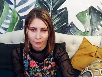 adelis_green chaturbate