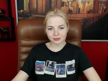 emily_laine chaturbate