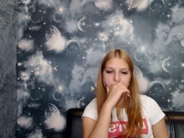 phyliss_lippo chaturbate