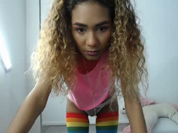 tyra_curly_ chaturbate